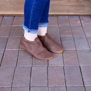 NEW Softstar Roo Moccasin - handmade sheepskin/shearling and full grain leather